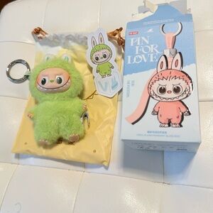 Pop Mart Green Labubu V Keychain Pin for Love